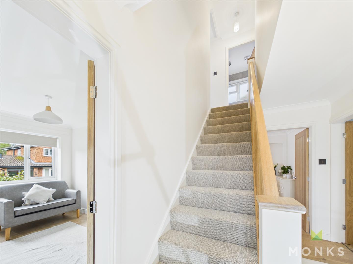 37 Llanforda Mead, Oswestry, SY11 1TS For Sale